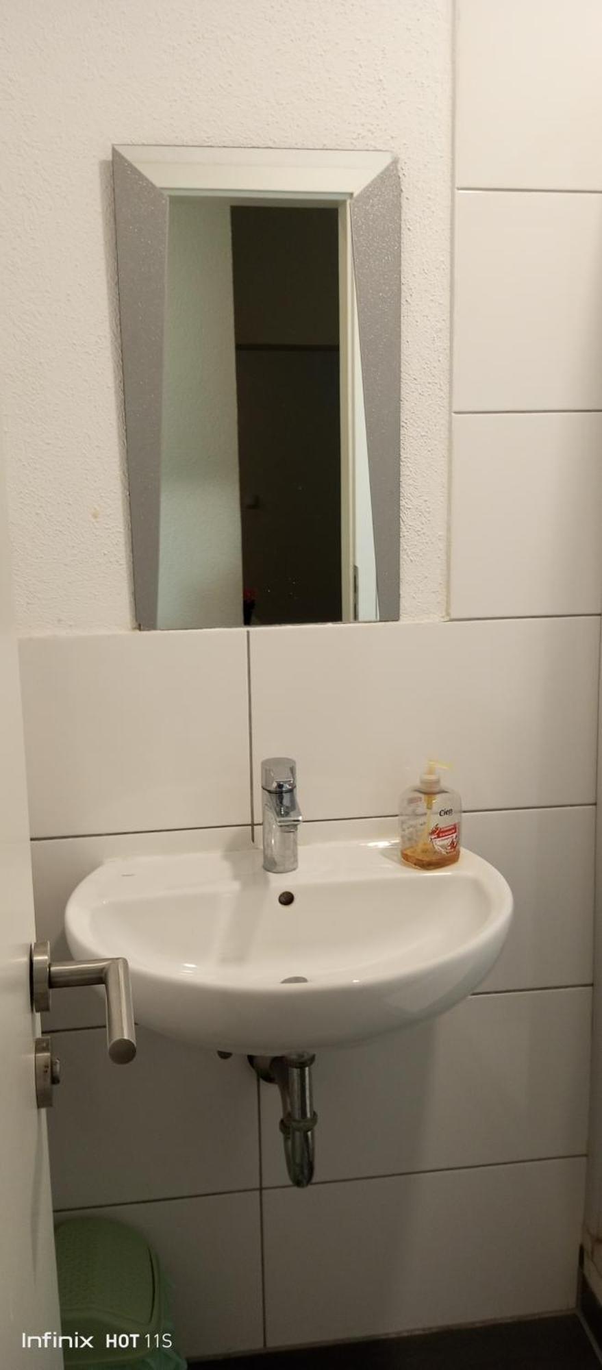 Gemuetliches Lisa Zimmer Mit Gemeinschaftskueche Heilbronn Zentrum Екстер'єр фото