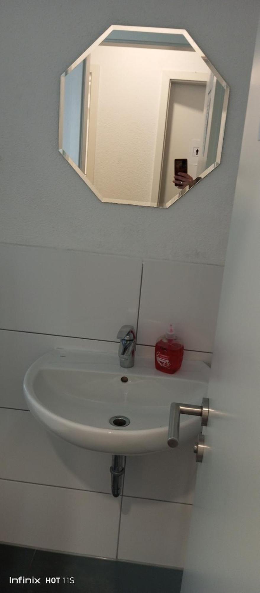 Gemuetliches Lisa Zimmer Mit Gemeinschaftskueche Heilbronn Zentrum Екстер'єр фото